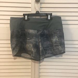 Lululemon speed up shorts 4"